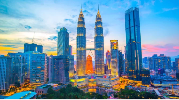Luxury Living or Investment Goldmine? Navigating Kuala Lumpur